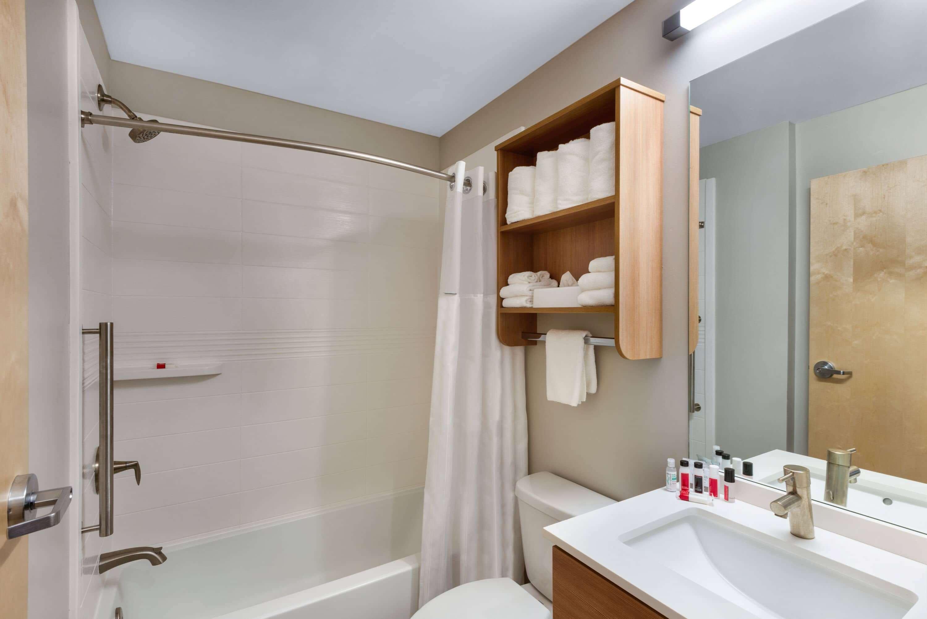 Microtel Inn & Suites By Wyndham Farmington Екстер'єр фото