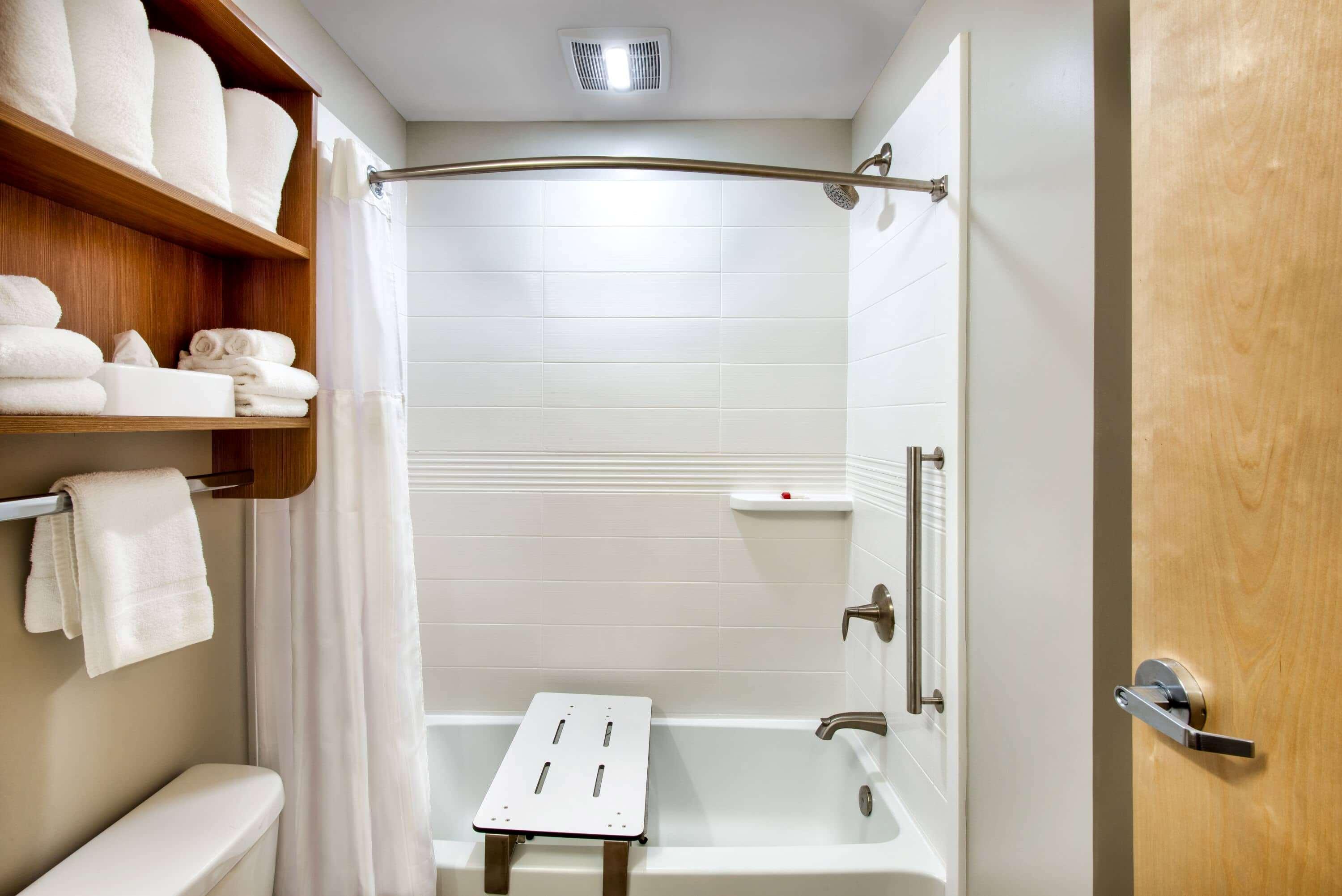 Microtel Inn & Suites By Wyndham Farmington Екстер'єр фото