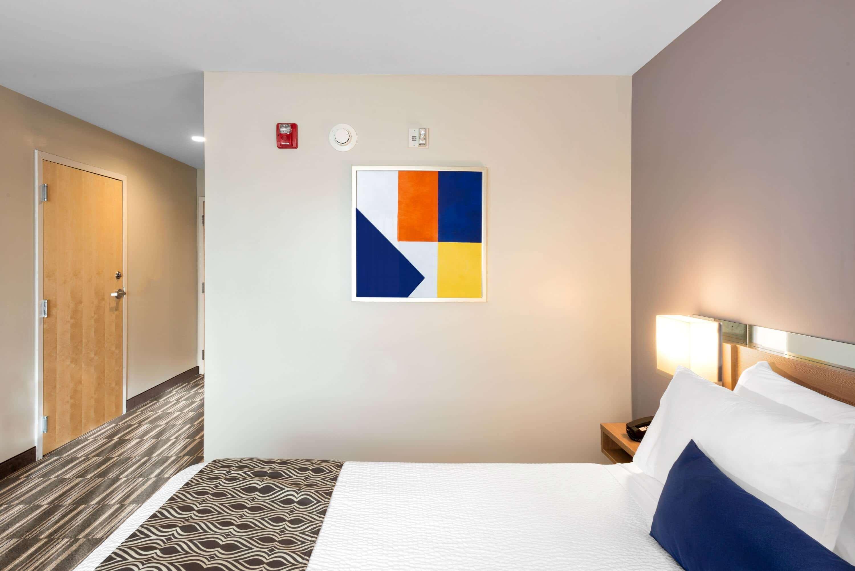 Microtel Inn & Suites By Wyndham Farmington Екстер'єр фото