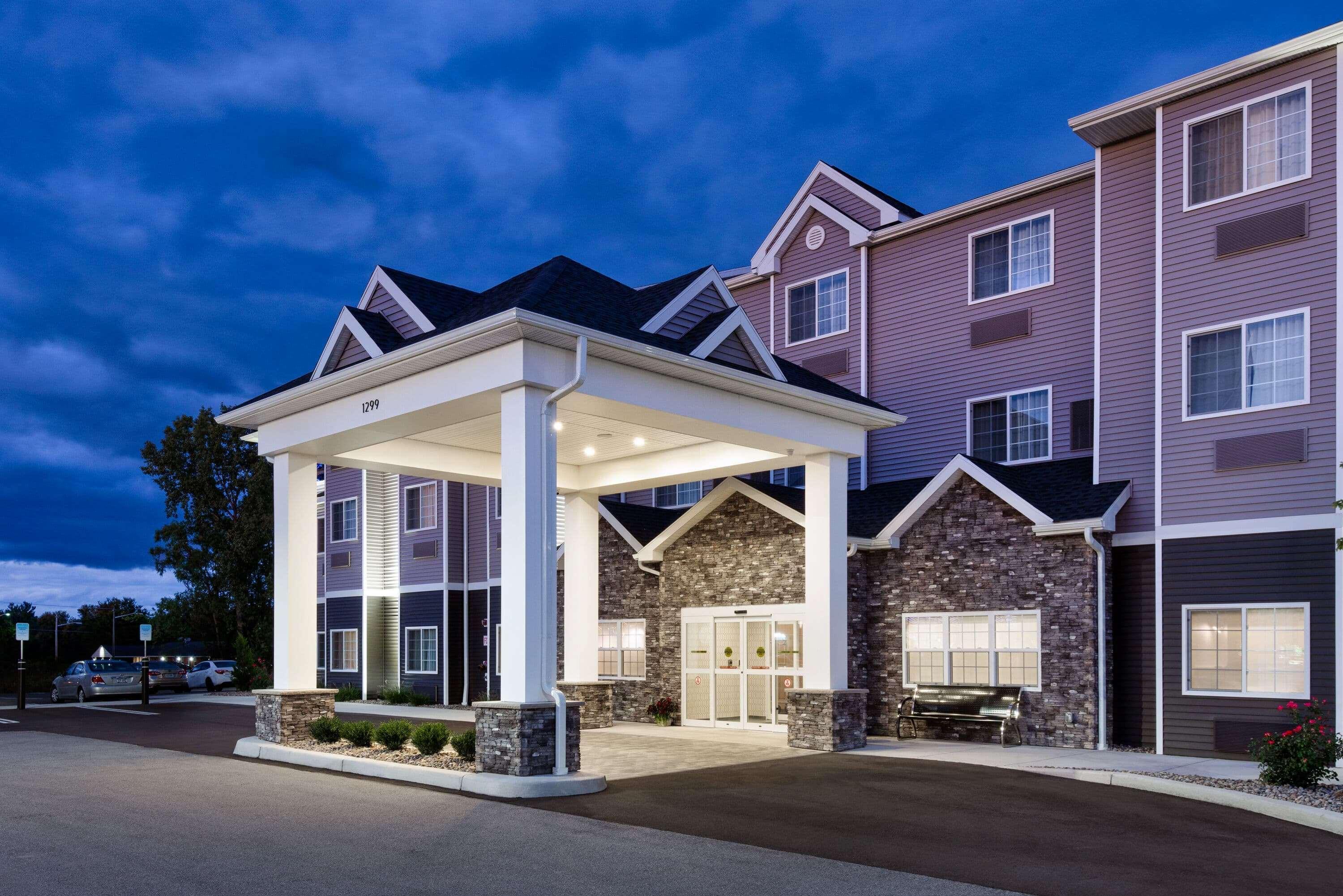 Microtel Inn & Suites By Wyndham Farmington Екстер'єр фото