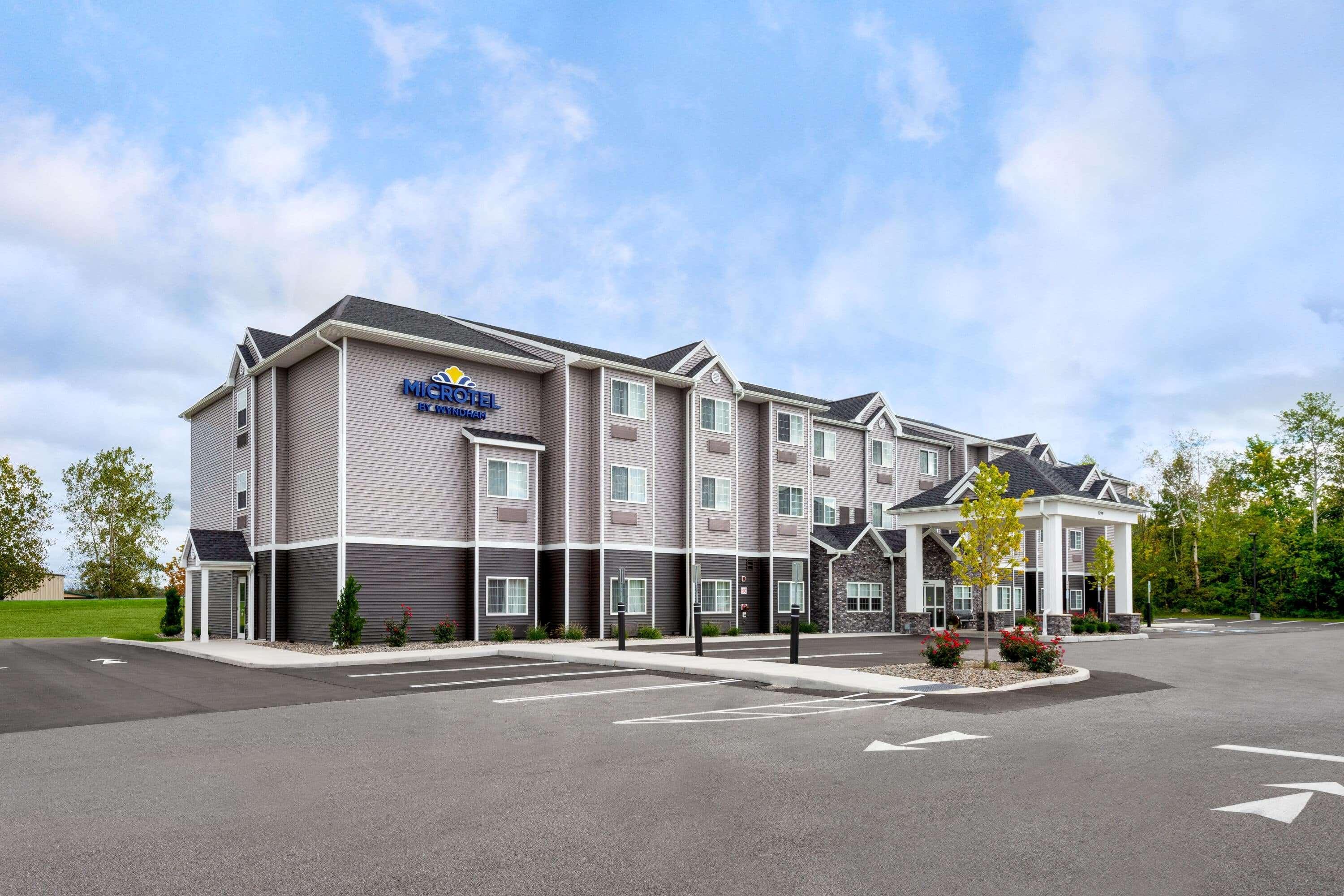 Microtel Inn & Suites By Wyndham Farmington Екстер'єр фото