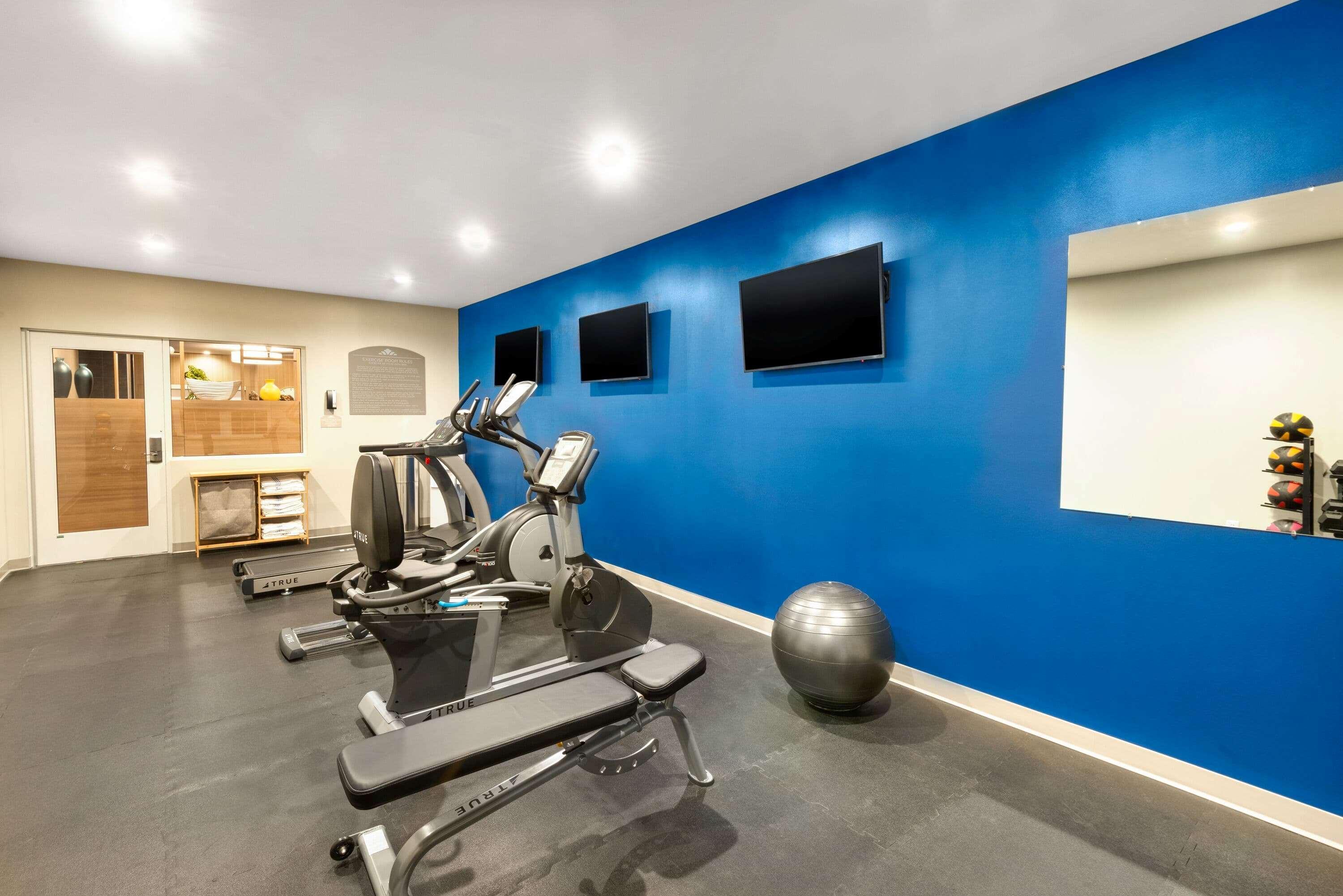 Microtel Inn & Suites By Wyndham Farmington Екстер'єр фото
